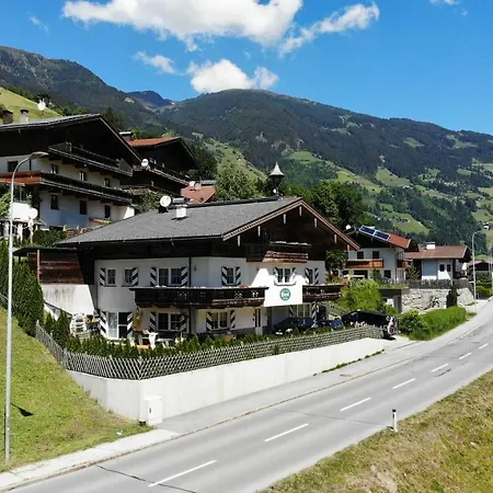 아파트 Tirol 힙파흐