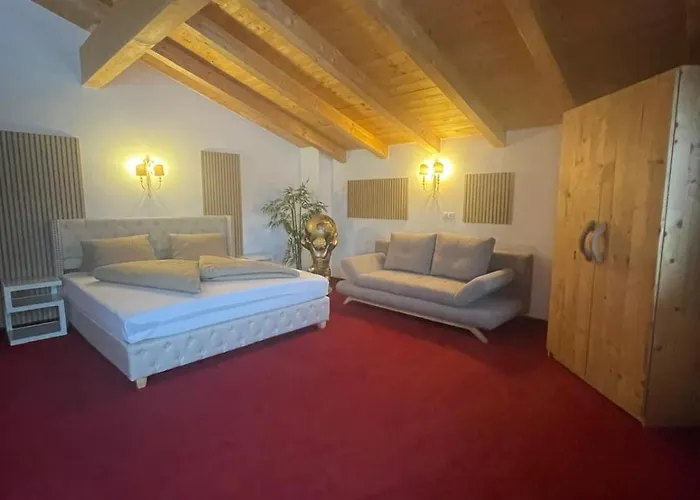 Tirol Apartman *